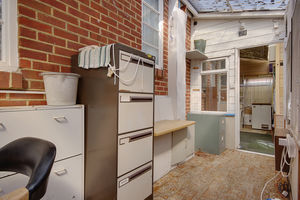 Storage/Lean To- click for photo gallery